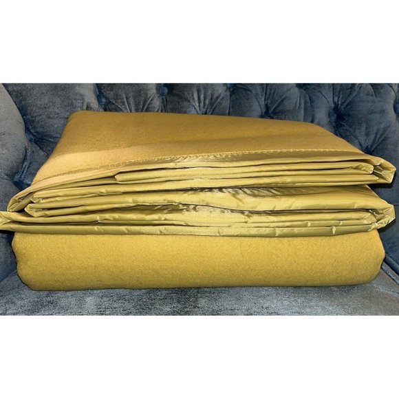 VTG Gold Yellow Mustard Full Size Blanket Chatam Preowned Unused Acrylic Edged - Picture 5 of 8